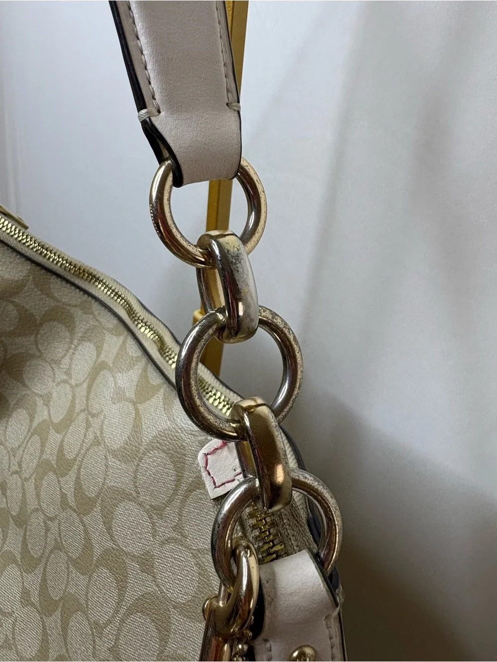 Coach Beige Signature Canvas Shoulder Bag with White Trim and Matching Wallet - Picture 6 of 16